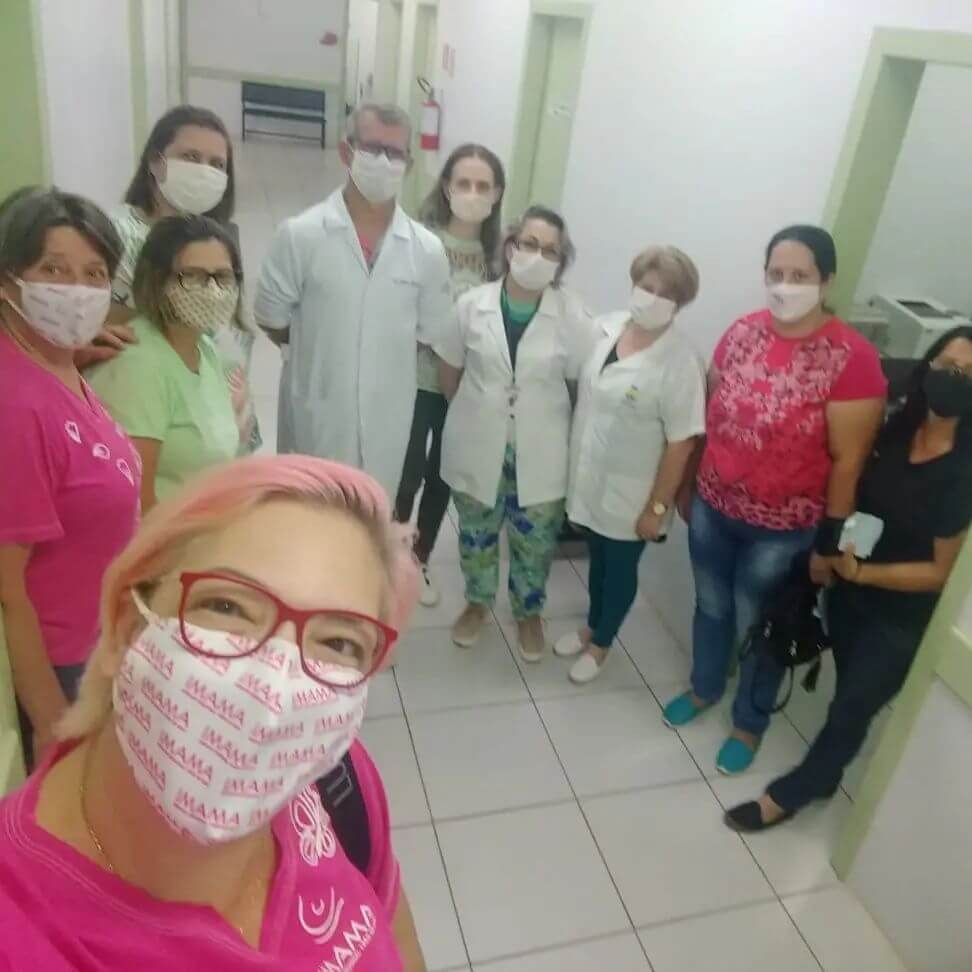 LUCRO DA VENDA DE CAMISETAS DO IMAMA É UTILIZADO PARA A REALIZAÇÃO DE ECOGRAFIAS MAMÁRIAS