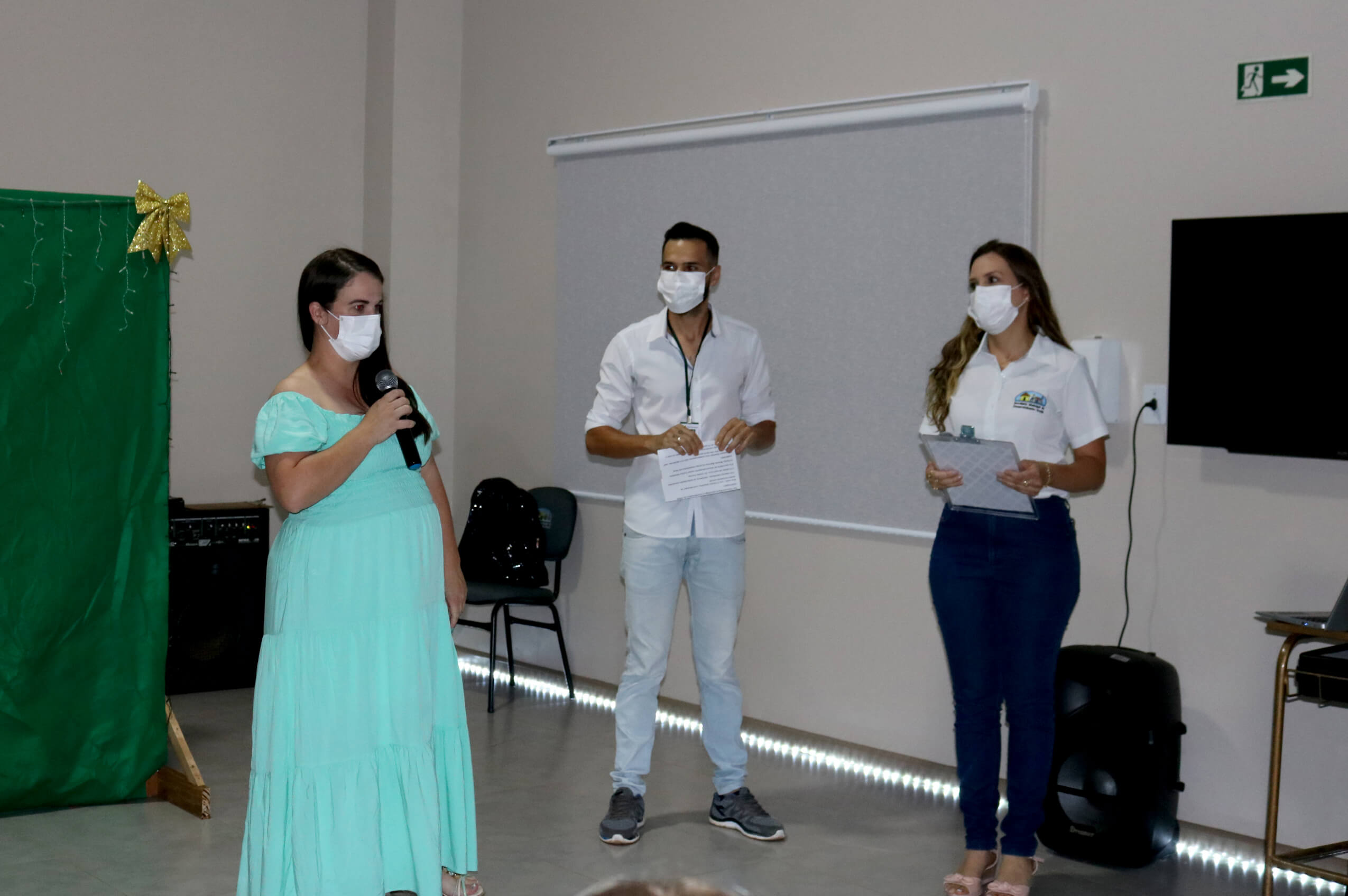 SECRETARIA DE DESENVOLVIMENTO SOCIAL REALIZA COMEMORAÇÃO DE NATAL