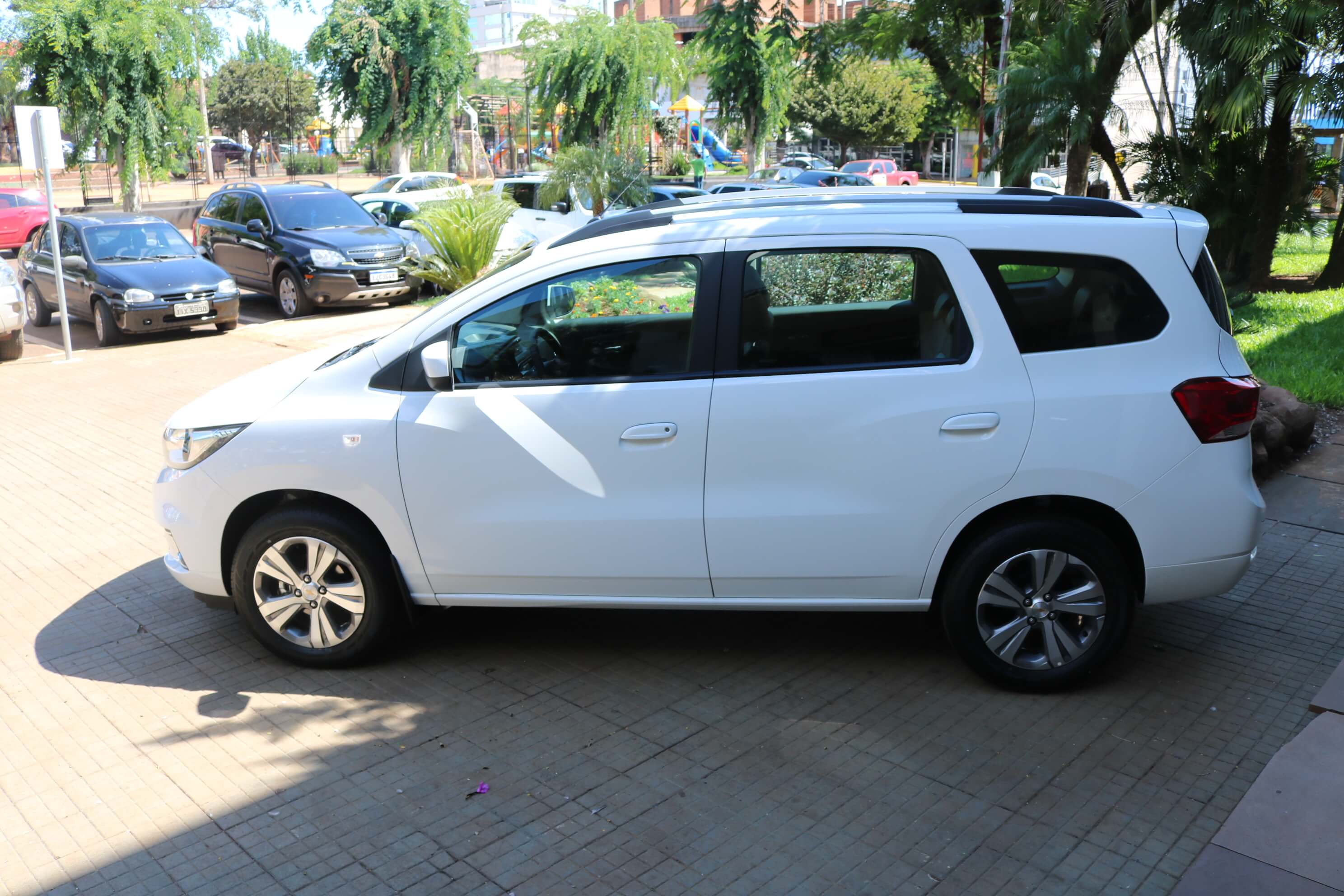 SECRETARIA DE SAÚDE ADQUIRE NOVO VEÍCULO PARA TRANSPORTE DE PACIENTES