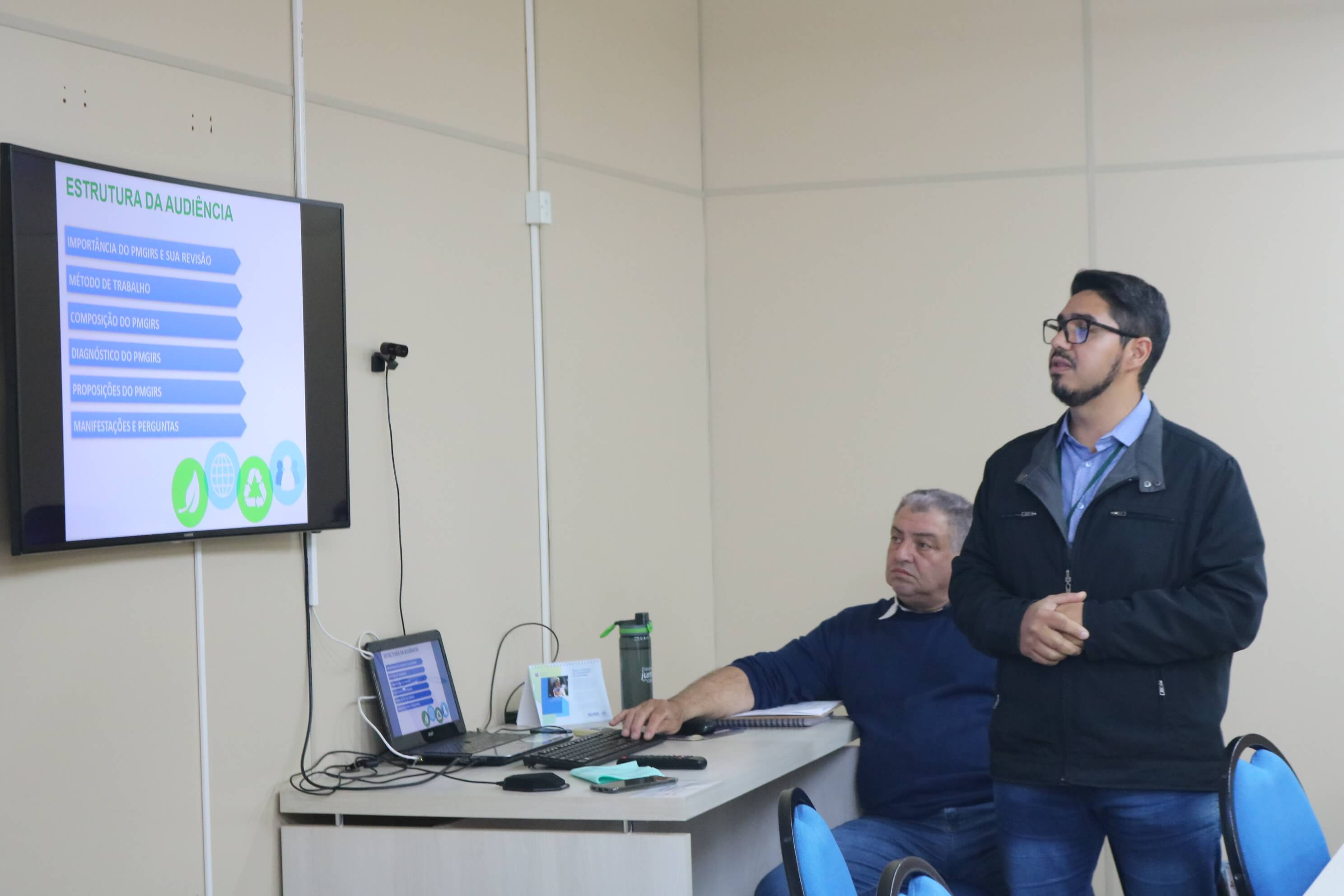 AUDIÊNCIA PÚBLICA SOBRE O PLANO MUNICIPAL DE RESÍDUOS SÓLIDOS OCORREU ONTEM 