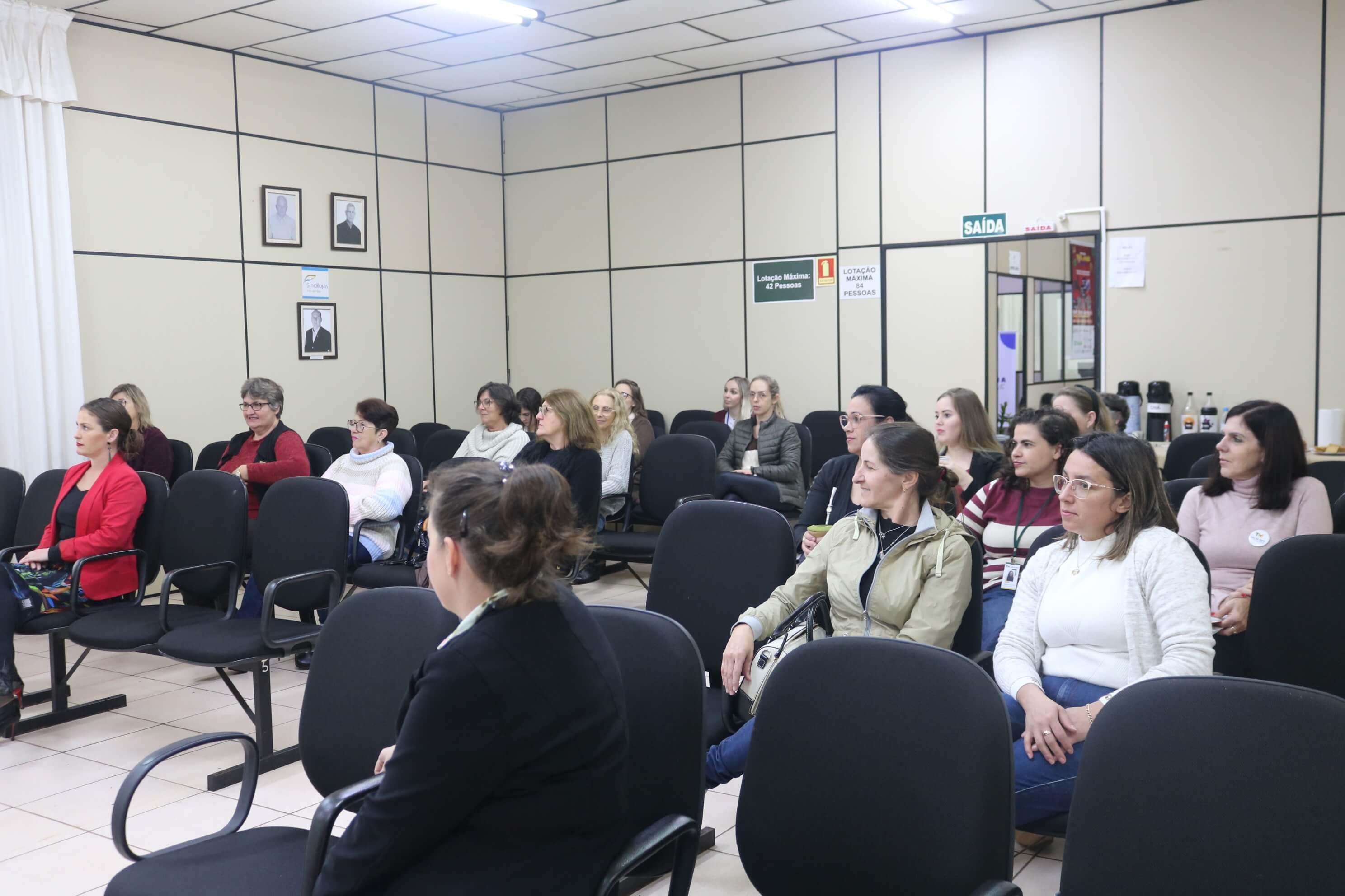 WORKSHOP DE EDUCAÇÃO FINANCEIRA PARA MULHERES OCORREU ONTEM