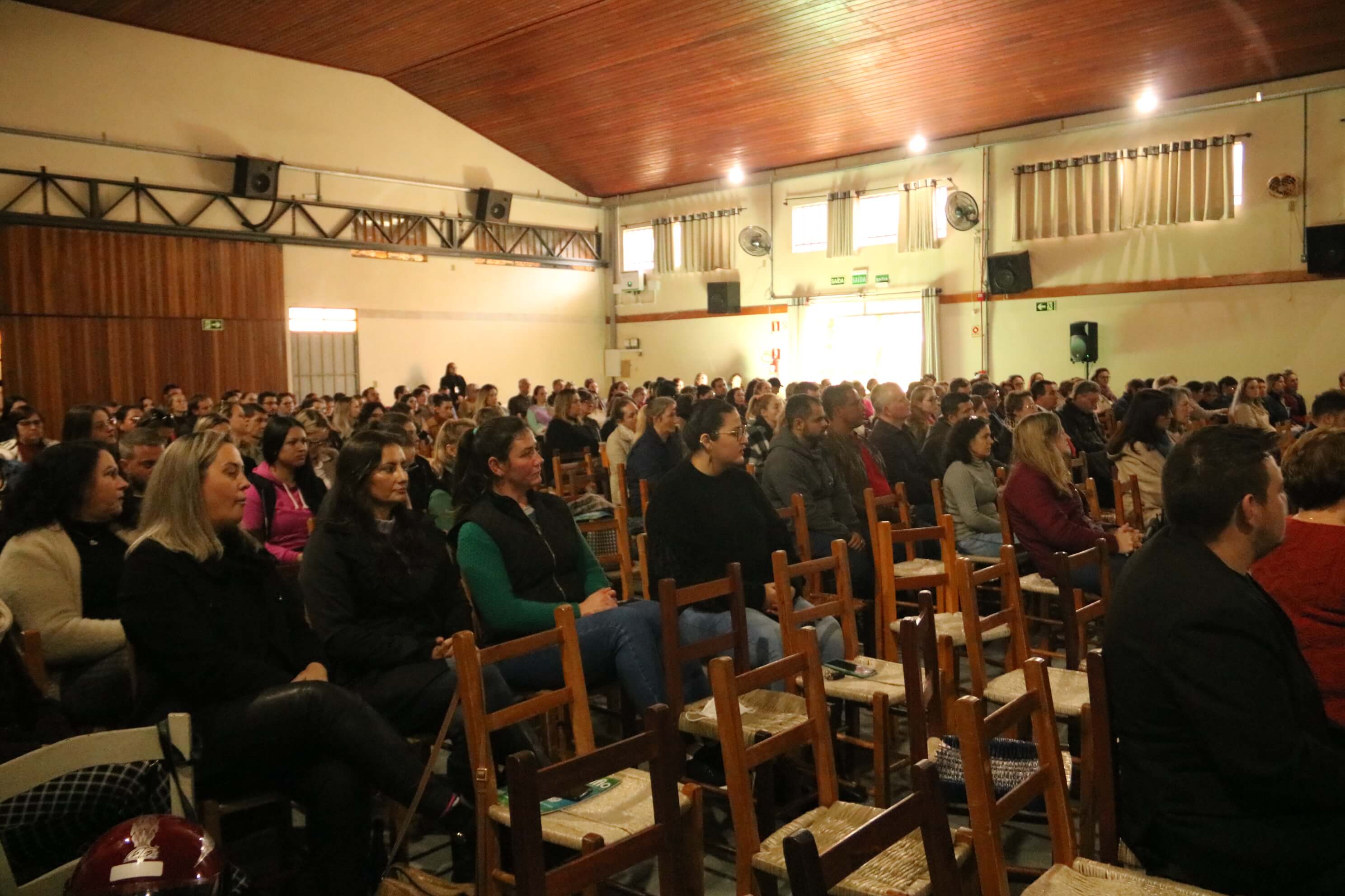 AÇÕES CONTRA AS DROGAS SÃO DEBATIDAS EM TRÊS DE MAIO