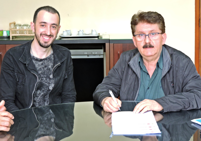 Copatti assina contrato para construção da UBS de Manchinha