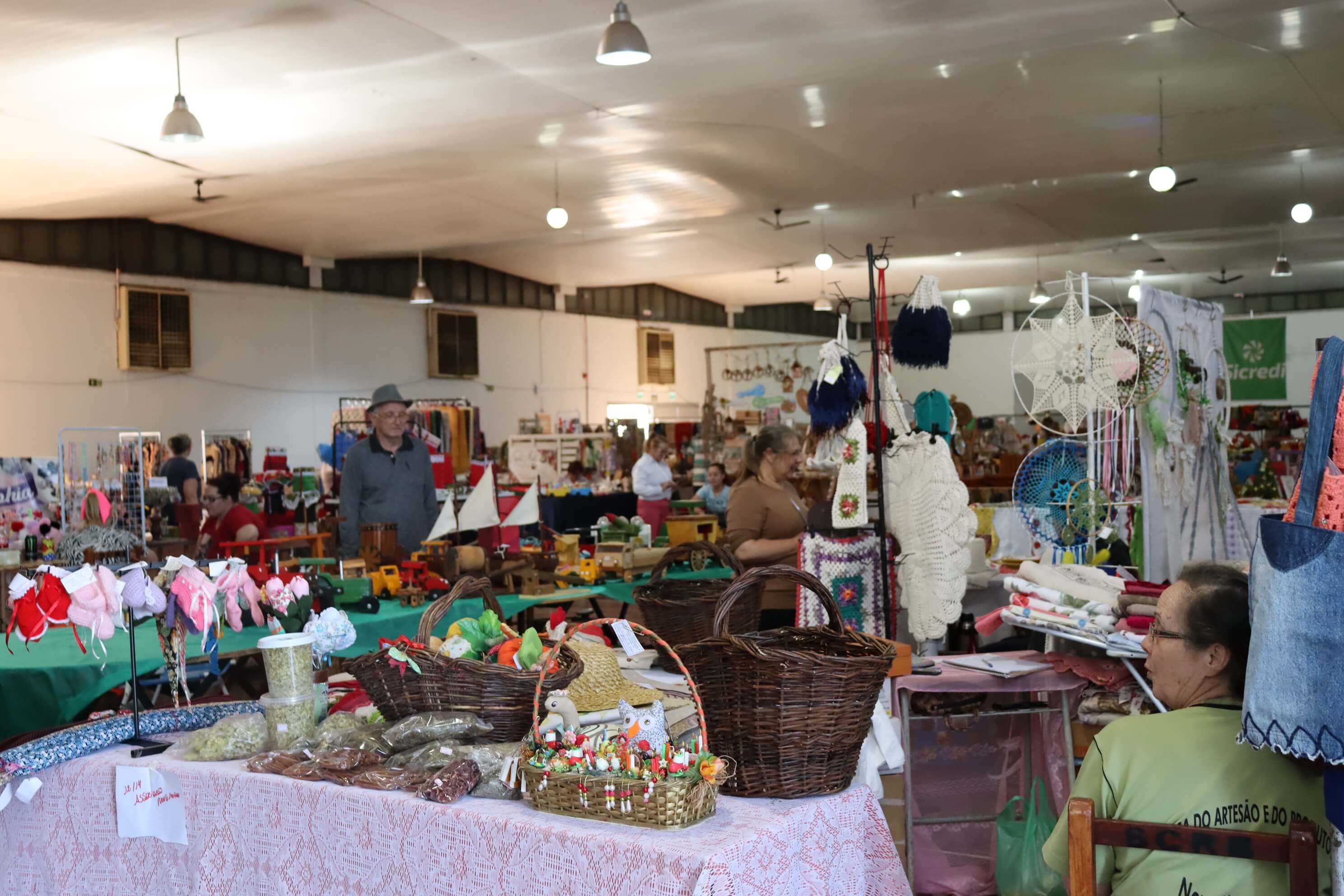 PROMOVIDO PELA ARTEMAIO 12ª FEIRARTE INICIOU HOJE