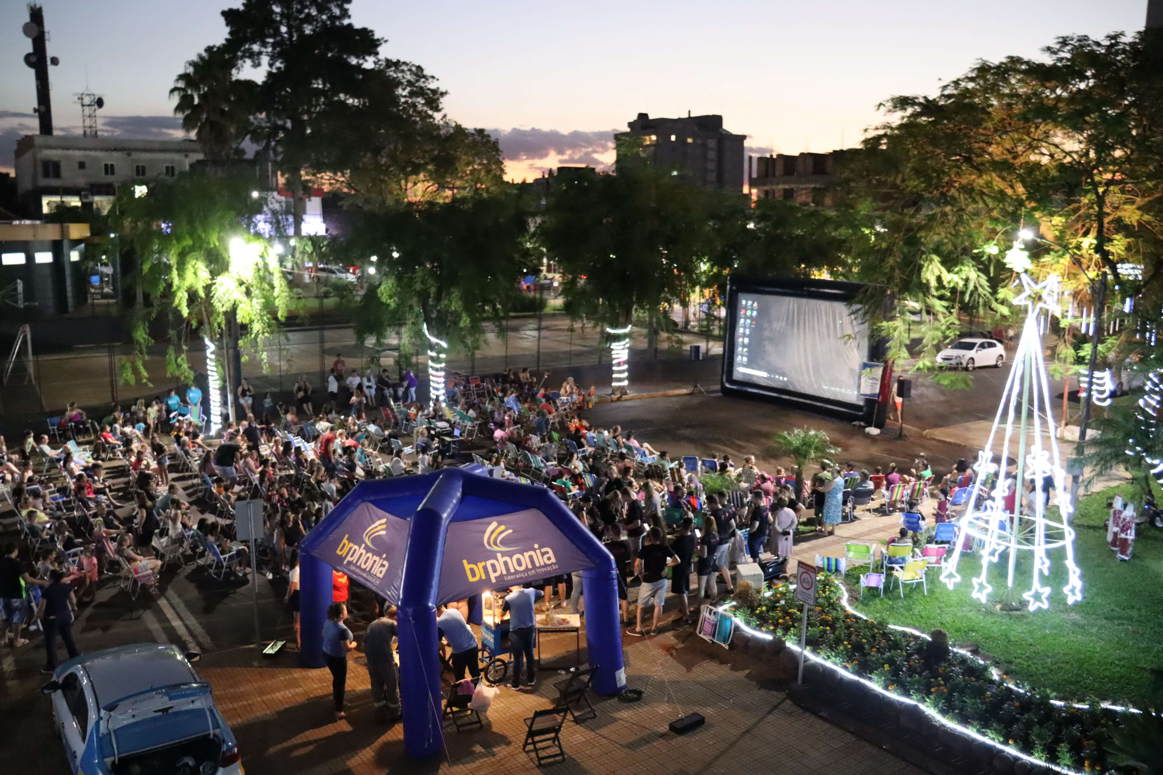 I CINEMA DE RUA OCORREU ONTEM
