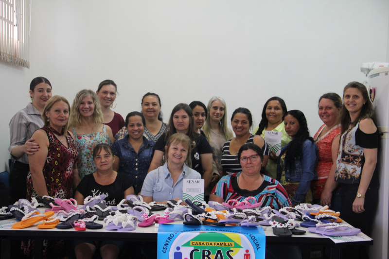 Oficina de macramê: possibilidade de capacitação e renda extra