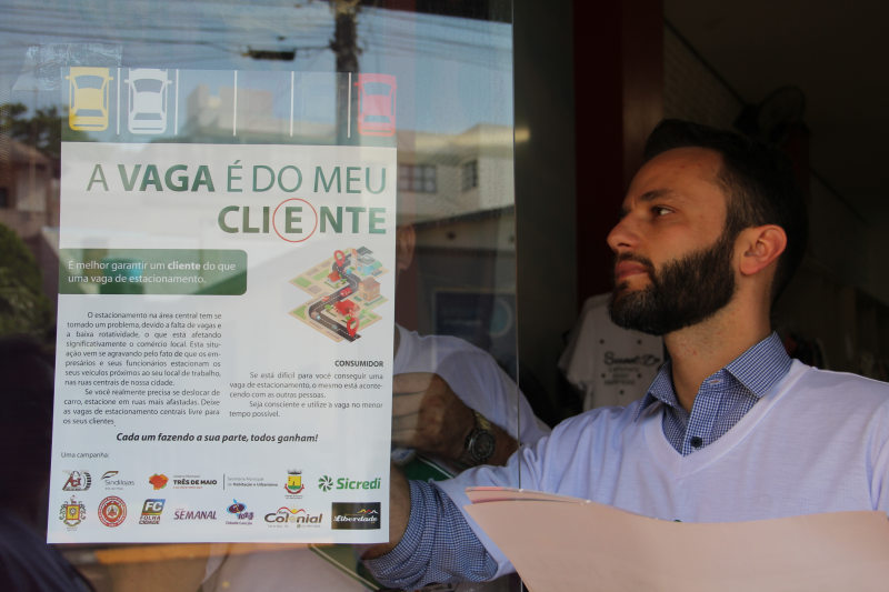 Campanha visa conscientização sobre estacionamentos em Três de Maio