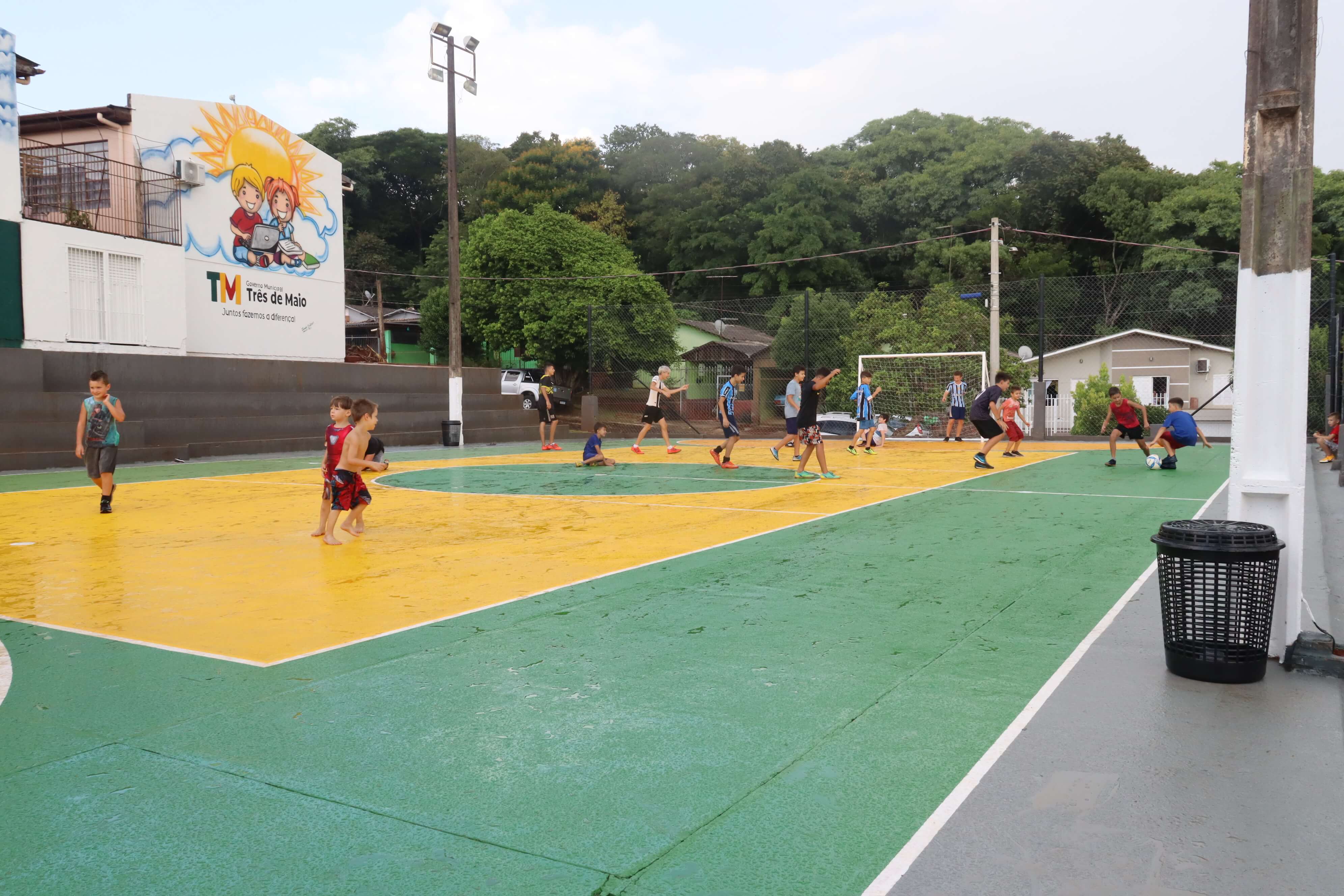 OCORREU HOJE A INAUGURAÇÃO DA REVITALIZAÇÃO DA QUADRA DE ESPORTES DO BAIRRO CASTELO BRANCO