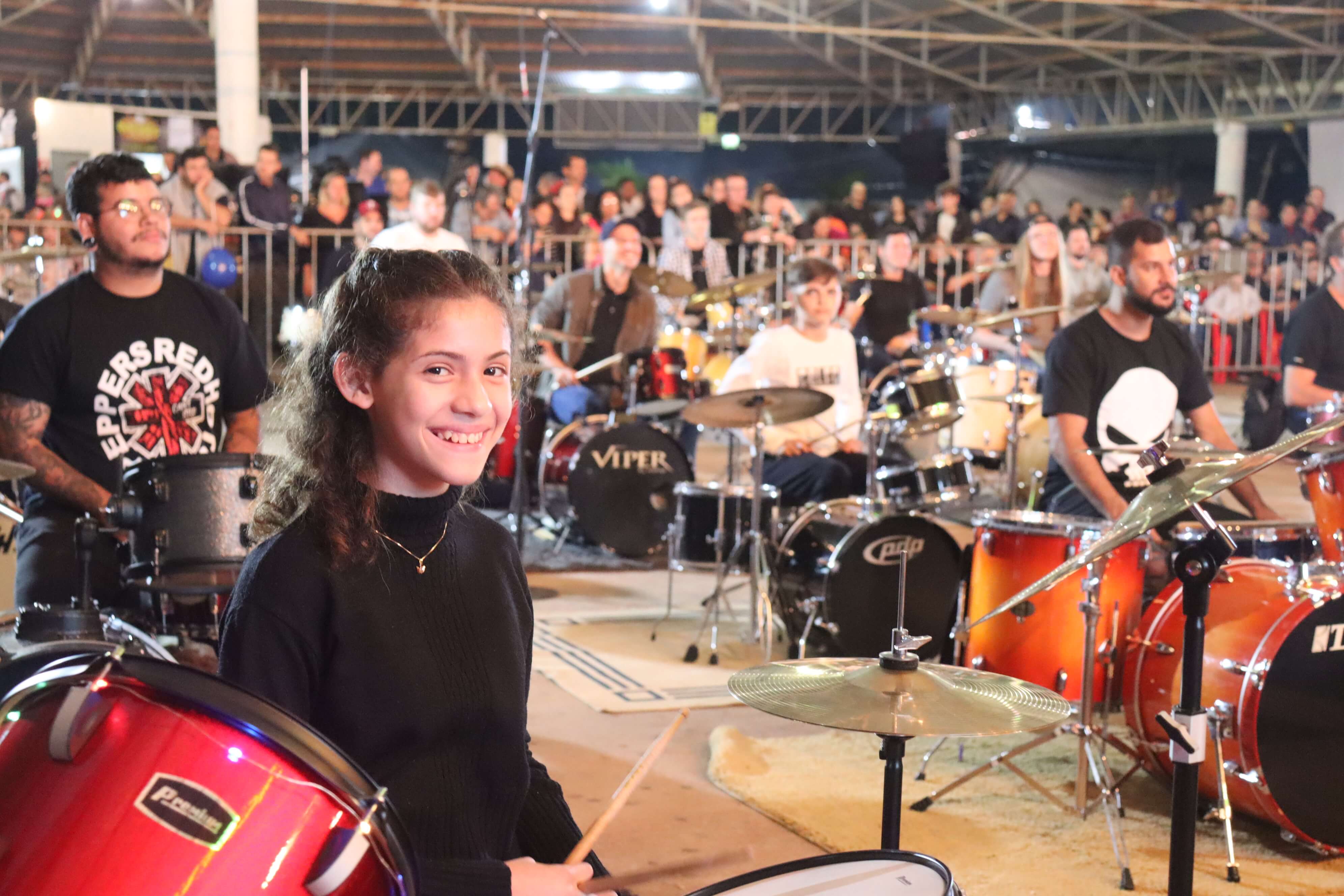 PRIMEIRO FESTIVAL DE BATERIA INTEGROU A PROGRAMAÇÃO DA EXPOFEIRA 2023