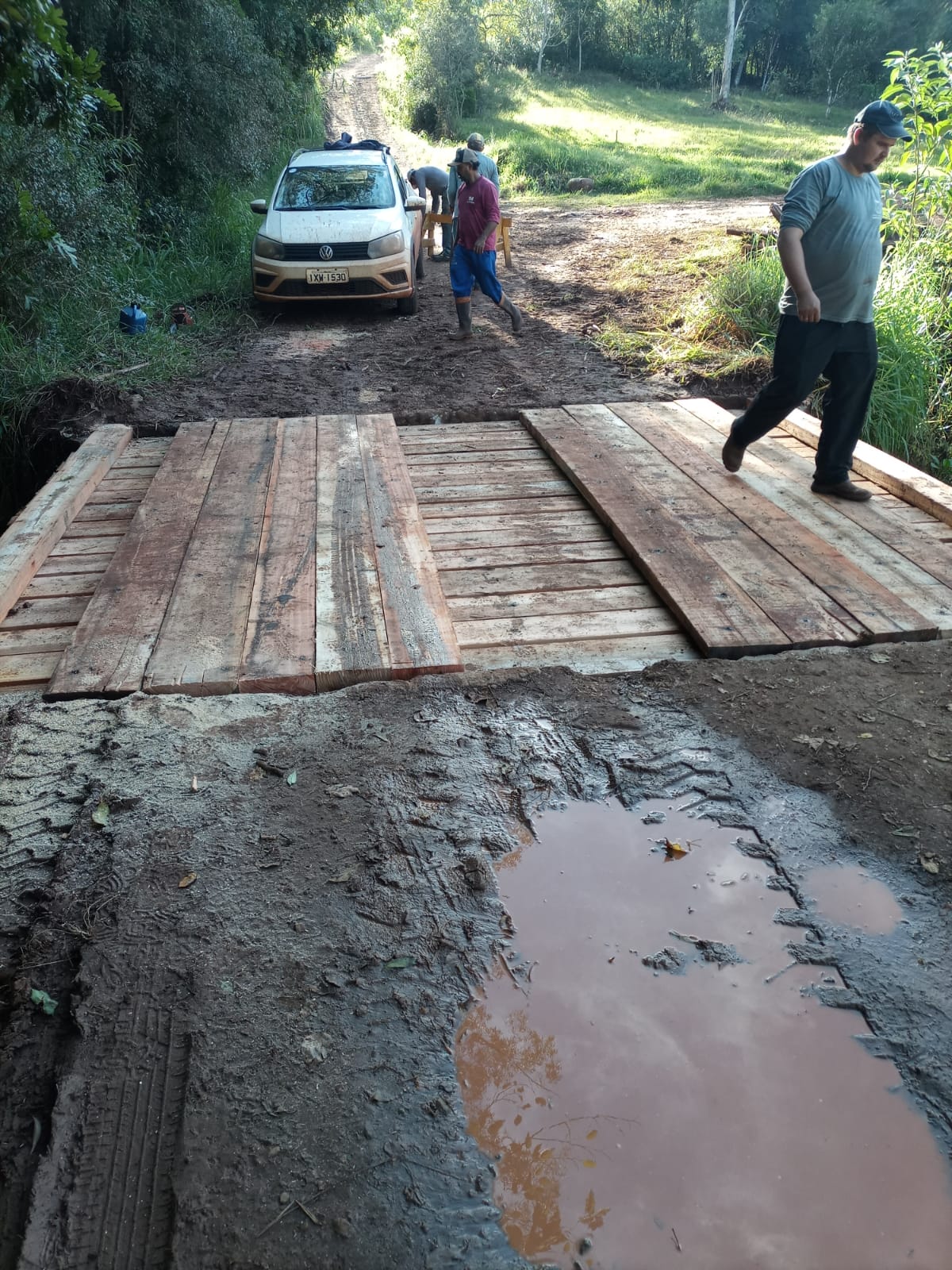 PONTILHÃO DE LAJEADO BONITO NA DIVISA COM INDEPENDÊNCIA É RECONSTRUÍDO