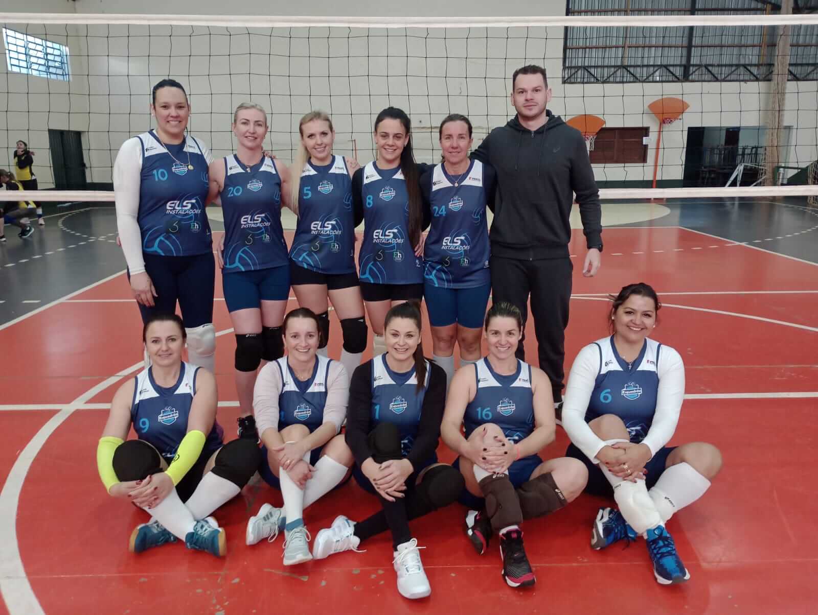 2° CAMPEONATO DE VÔLEI DE MÃES OCORREU NO FINAL DE SEMANA