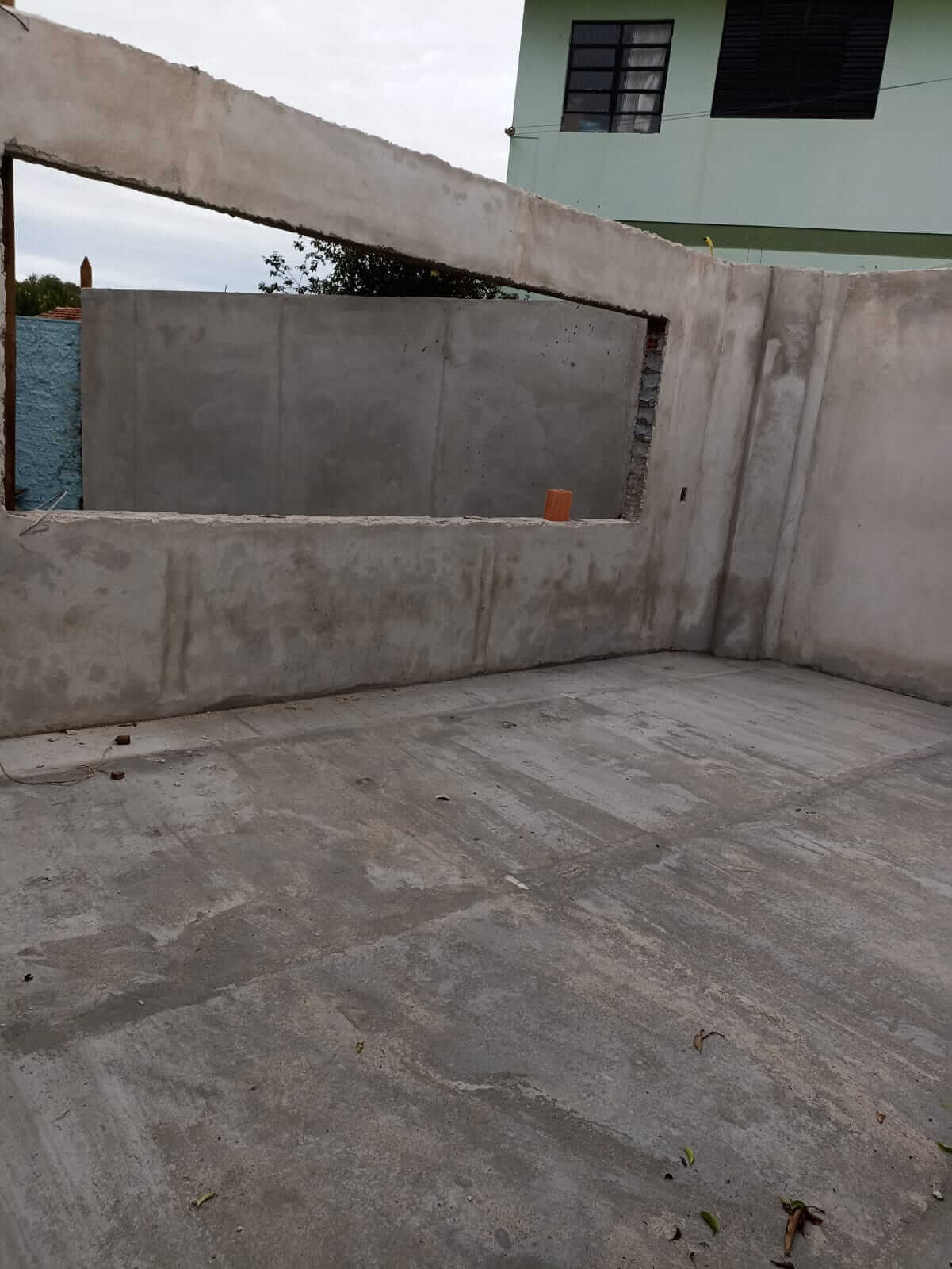 GOVERNO MUNICIPAL REALIZA REFORMA NA ESCOLA MUNICIPAL DE EDUCAÇÃO INFANTIL SANTA RITA