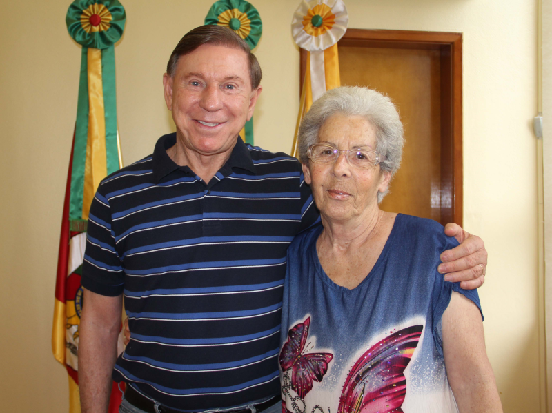 NORA DE GERMANO DOCKHORN VISITA PREFEITO