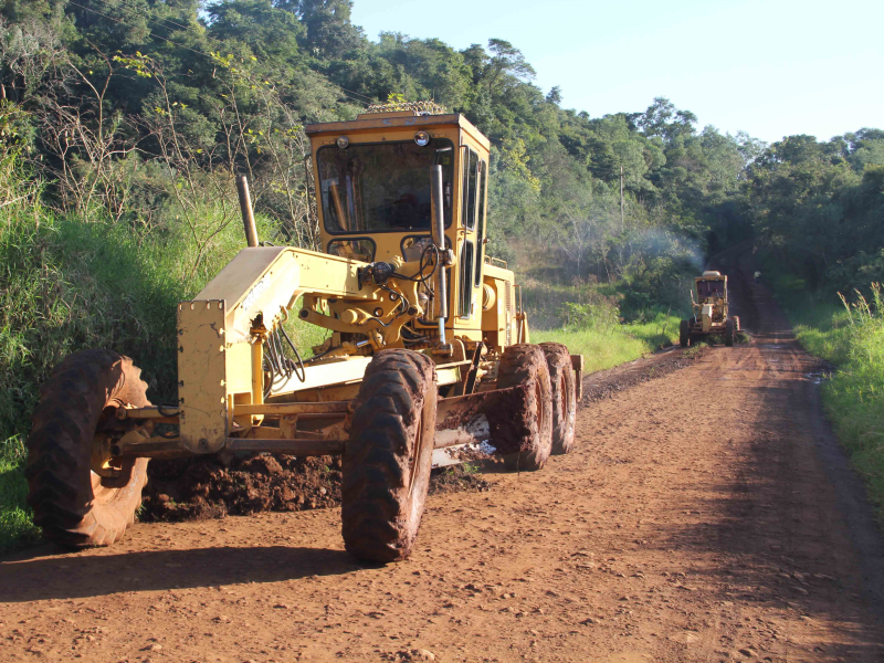 SECRETARIA DE OBRAS REALIZA DIVERSAS ATIVIDADES NA CIDADE E NO INTERIOR