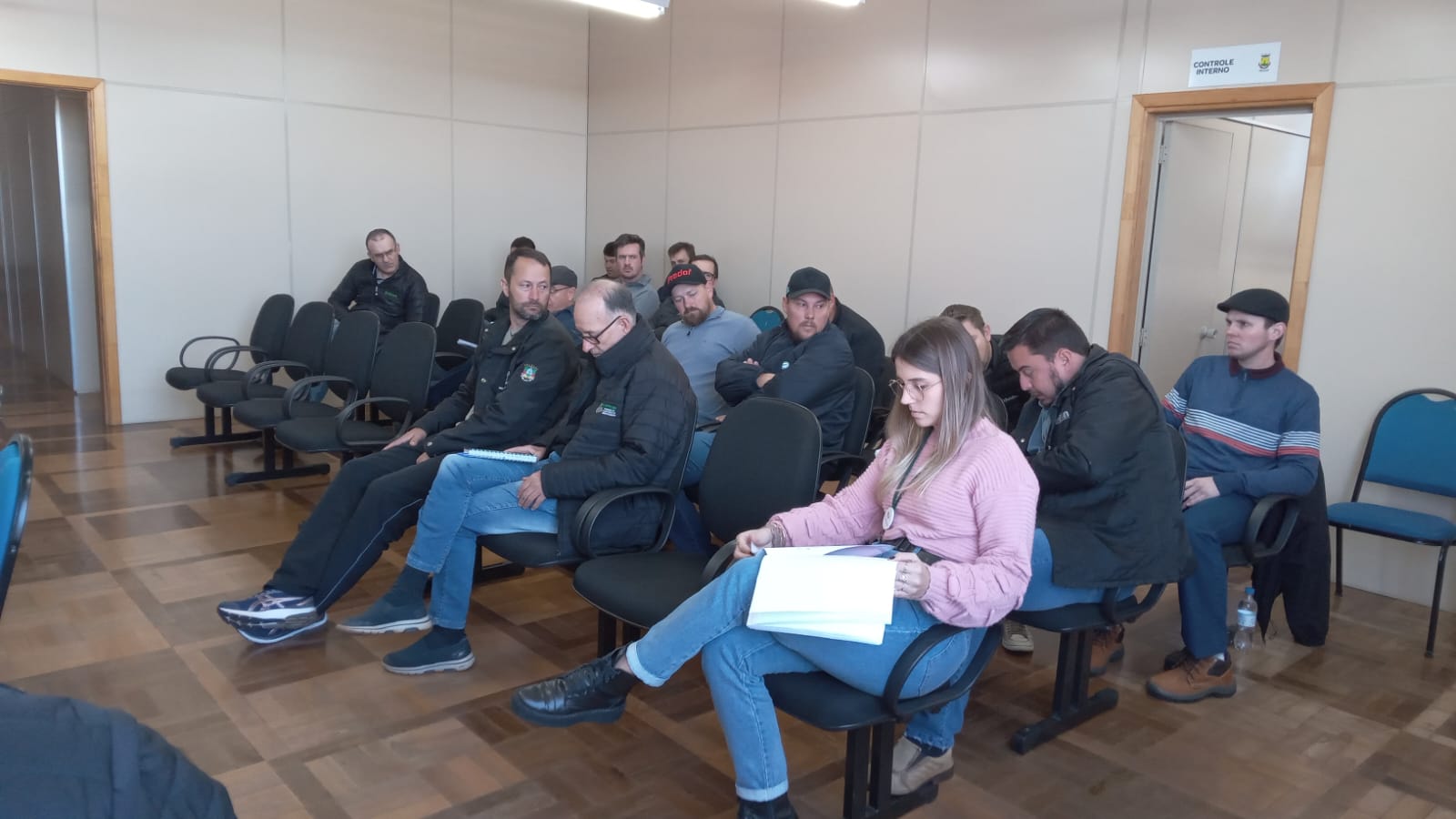 PROGRAMA MUNICIPAL DE IMPLEMENTAÇÃO DE SISTEMAS DE RESERVAÇÃO DE ÁGUA É DISCUTINDO ENTRE CONSELHOS