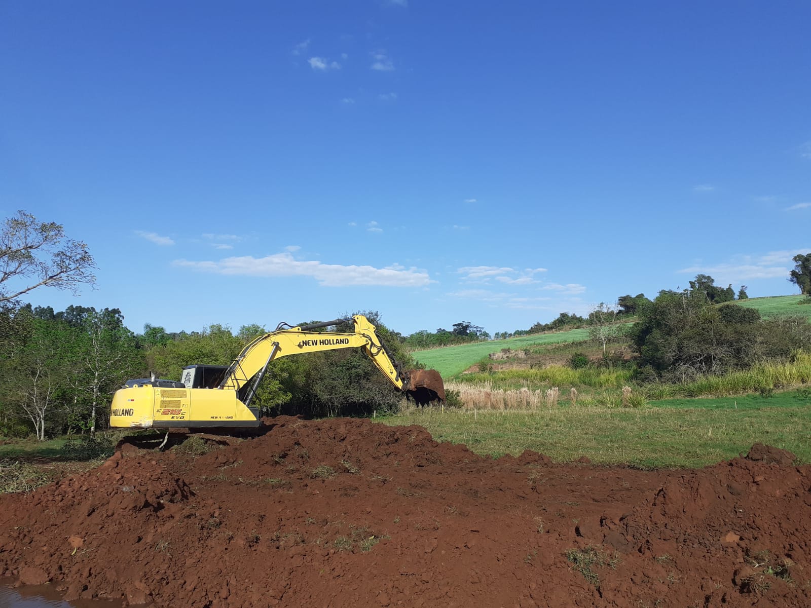 OBRAS DE CONSTRUÇÃO DE MICROAÇUDES INICIARAM HOJE