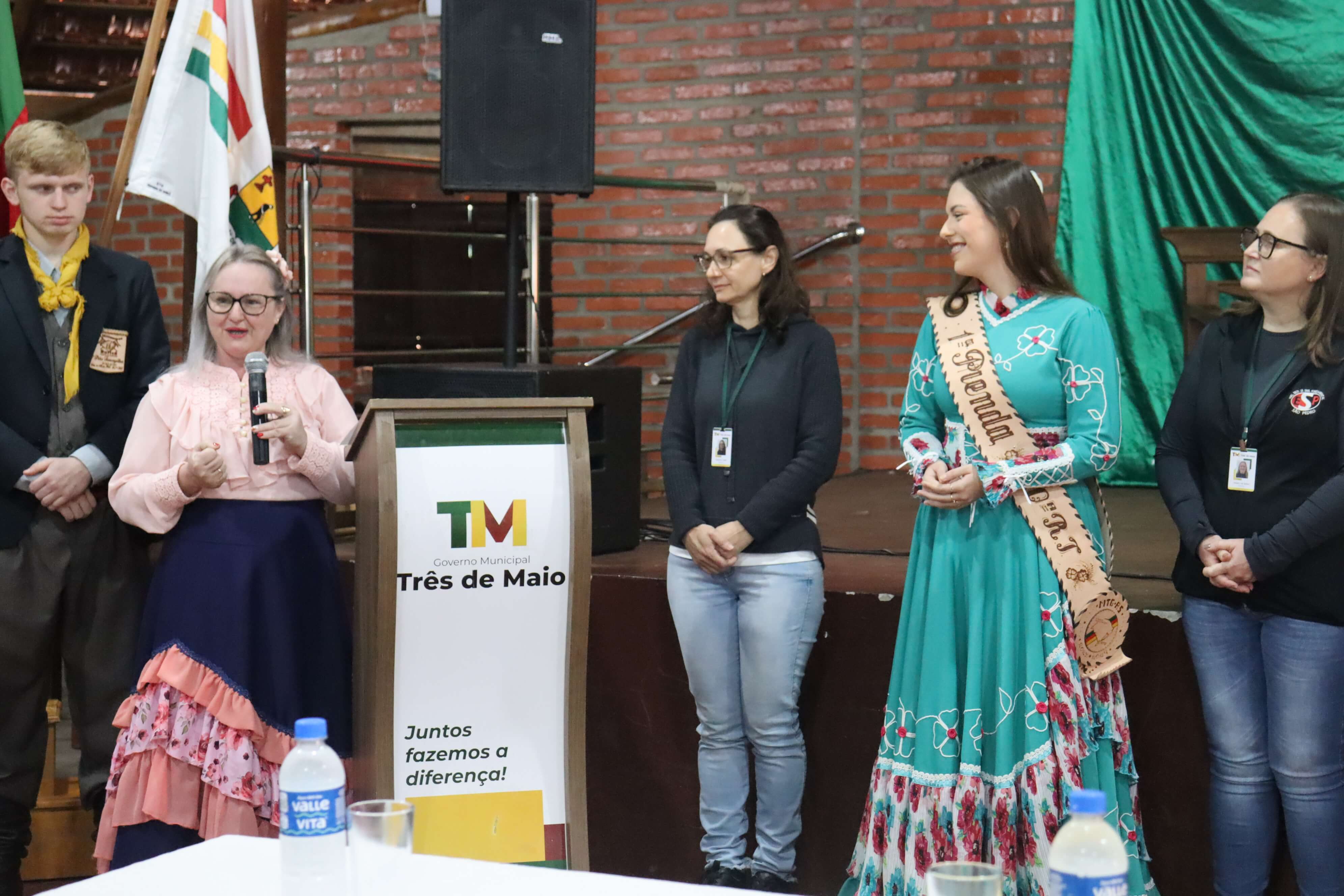 4º CONCURSO DA CULTURA GAÚCHA DE TRÊS DE MAIO OCORREU ONTEM