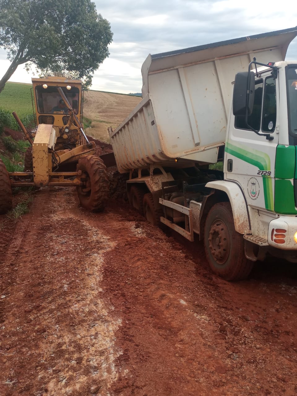 MANUTENÇÕES DAS ESTRADAS NO INTERIOR ESTÃO SENDO REALIZADAS