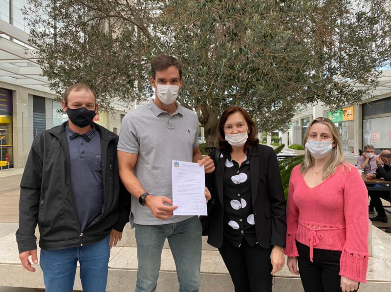 Prefeita Municipal Realiza Reuniões em POA