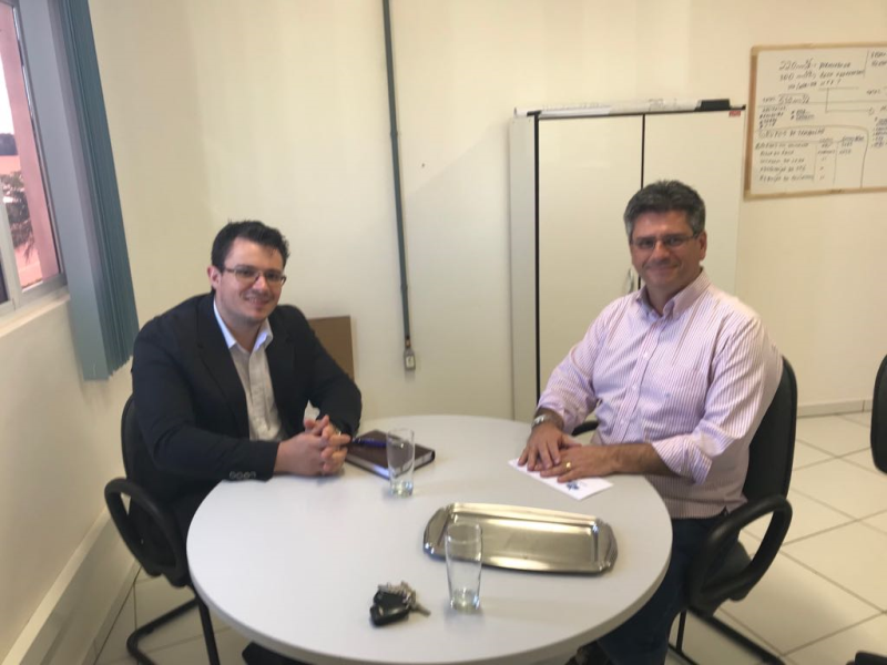 PREFEITO MUNICIPAL EM BUSCA DE INDÚSTRIAS PARA O MUNICÍPIO