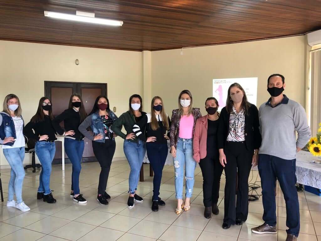 CANDIDATAS A SOBERANA DO MUNICÍPIO DE MATO QUEIMADO TIVERAM O PRIMEIRO ENCONTRO PREPARATÓRIO NESTA QUINTA-FEIRA