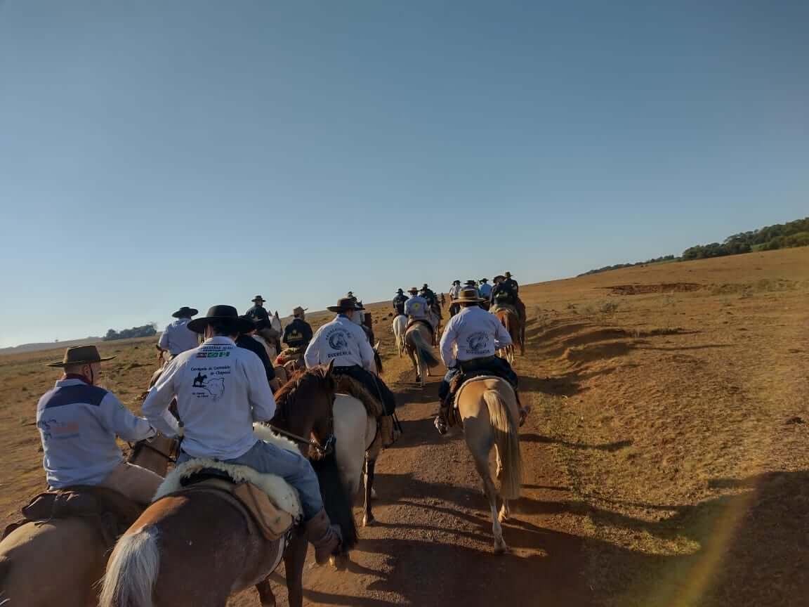 5ª CAVALGADA CAMINHO DAS TROPAS CONTOU COM GRANDE NÚMERO DE PARTICIPANTES