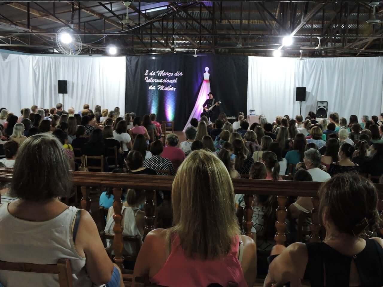 PROGRAMAÇÃO ESPECIAL AO DIA DA MULHER