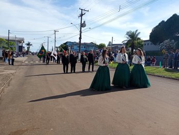 <div dir="auto">Alecrim celebra a Independ&ecirc;ncia do Brasil com desfile c&iacute;vico marcado por cultura e tradi&ccedil;&atilde;o</div>
<div dir="auto">&nbsp;</div>