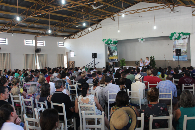 Mais de mil pessoas prestigiaram a palestra com Tiago Linck em Alecrim