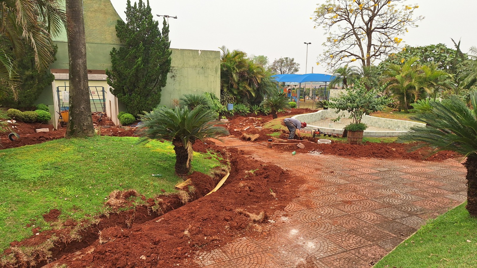 <p>Melhorias na Pra&ccedil;a Afonso Rohde</p>