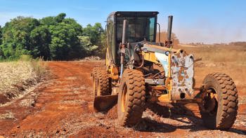 <p>Iniciou a obras de infraestrutura no Distrito Industrial</p>
