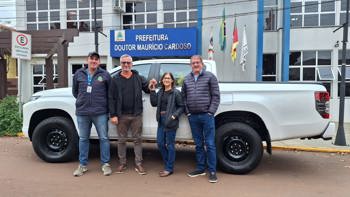 <p>Munic&iacute;pio de Doutor Maur&iacute;cio Cardoso recebe novo ve&iacute;culo para a Sa&uacute;de</p>