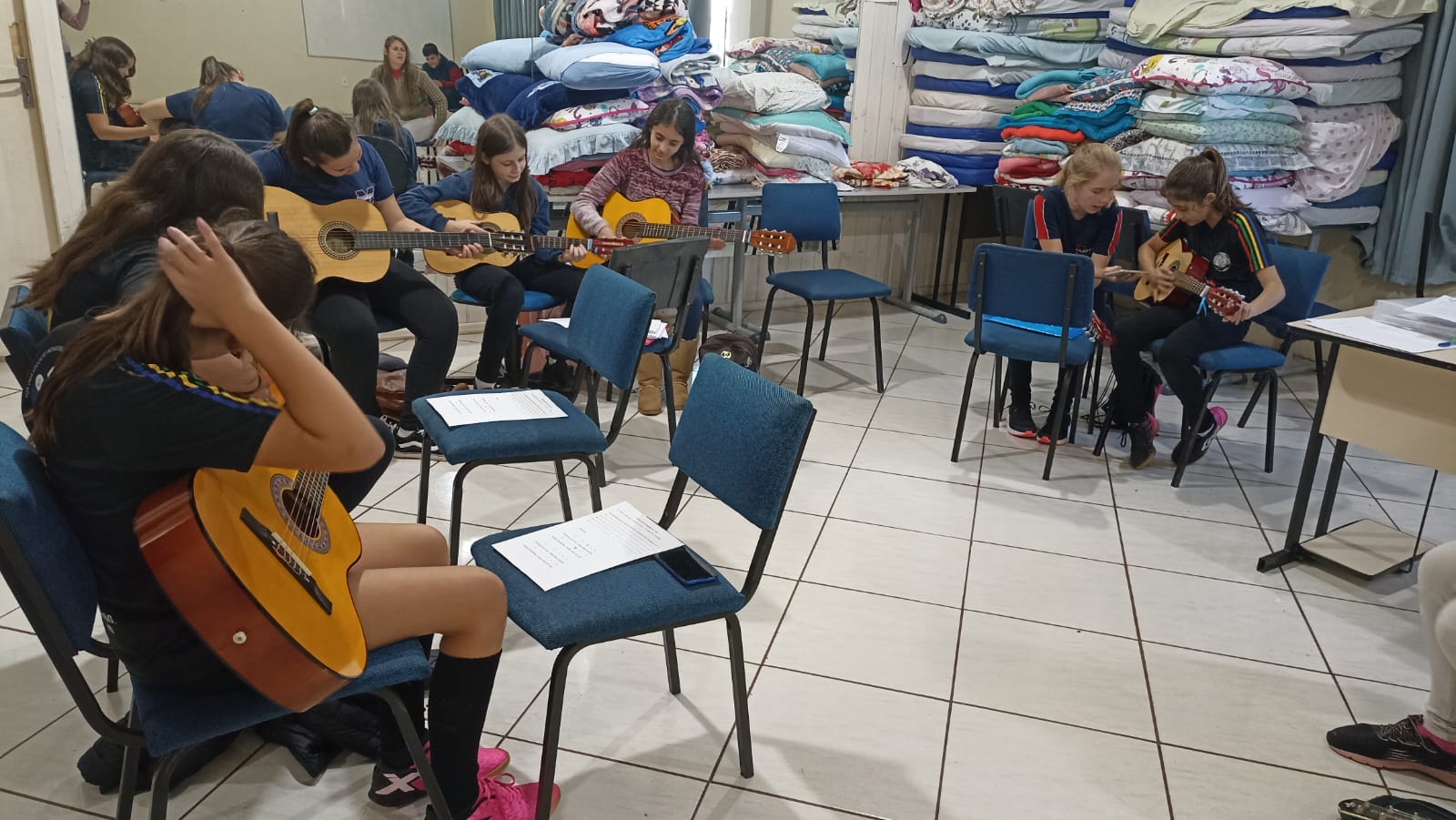 <p>AULAS DE M&Uacute;SICA</p>