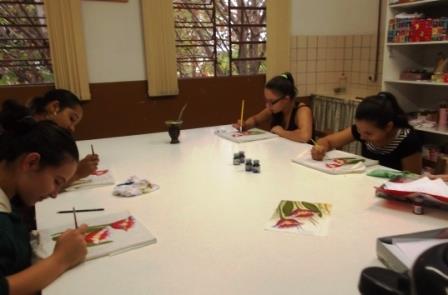 OFICINA DE PINTURA NO CRAS