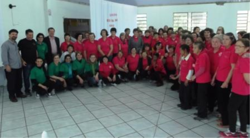 CRAS comemora o Dia dos Avós com o Grupo das Rosas