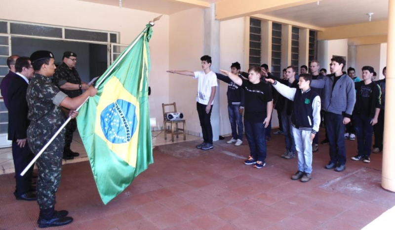 Jovens Sãomartinhenses realizaram inspeção militar