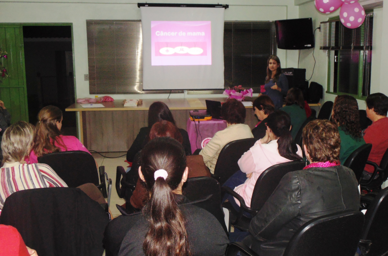 Câncer de Mama foi tema do 2º encontro da programação do Outubro Rosa