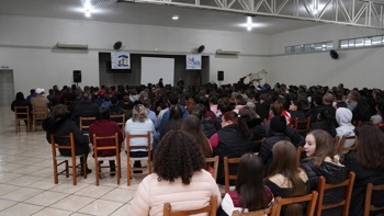 <p>Encontro de Pais Promove Reflex&atilde;o e Di&aacute;logo sobre Educa&ccedil;&atilde;o</p>