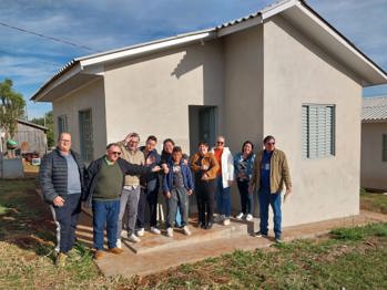 <p>S&Atilde;O MARTINHO ENTREGA PRIMEIRAS CASAS DO PROJETO HABITACIONAL NO BAIRRO FRISKI</p>