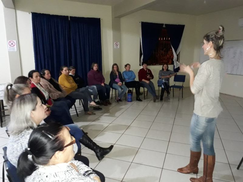 CAPACITAÇÃO PARA SERVIDORAS MUNICIPAIS