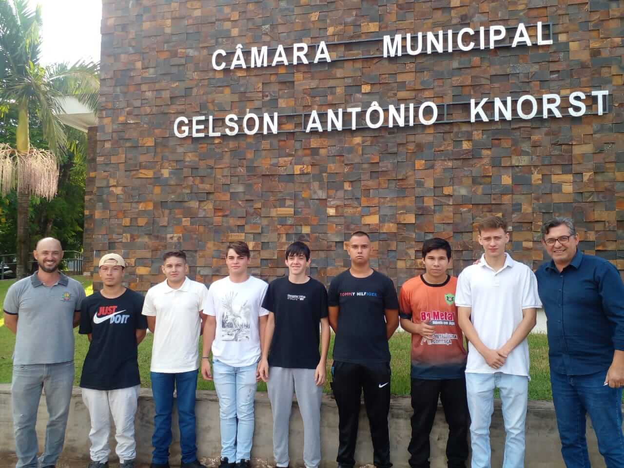 Jovens selecionados pelo Exército 