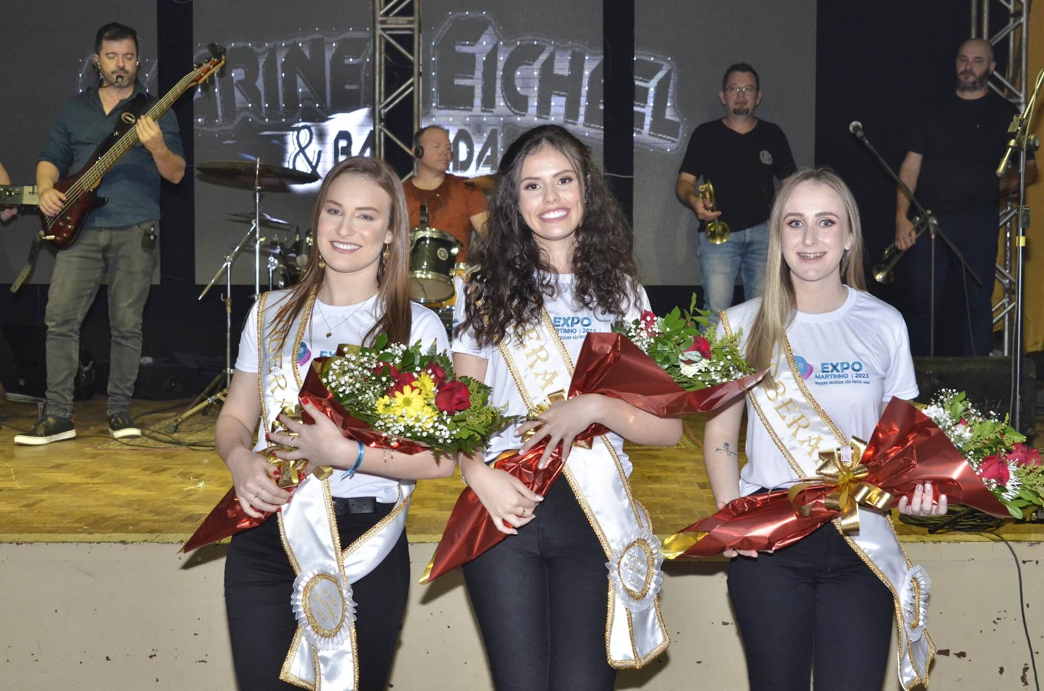 SOBERANAS DA 8ª EXPOMARTINHO FORAM ESCOLHIDAS NA NOITE DO ÚLTIMO SÁBADO
