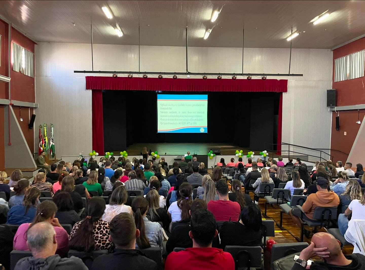 <p>Painel sobre a qualidade de vida no trabalho e sa&uacute;de mental, alusivo ao m&ecirc;s de abril, dedicado ao movimento Abril Verde. Participaram servidores do Executivo e do Legislativo</p>