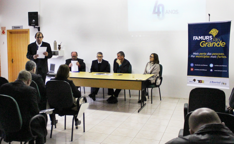 Encontro da Amaja em Santa Bárbara do Sul reuniu prefeitos e demais autoridades da região