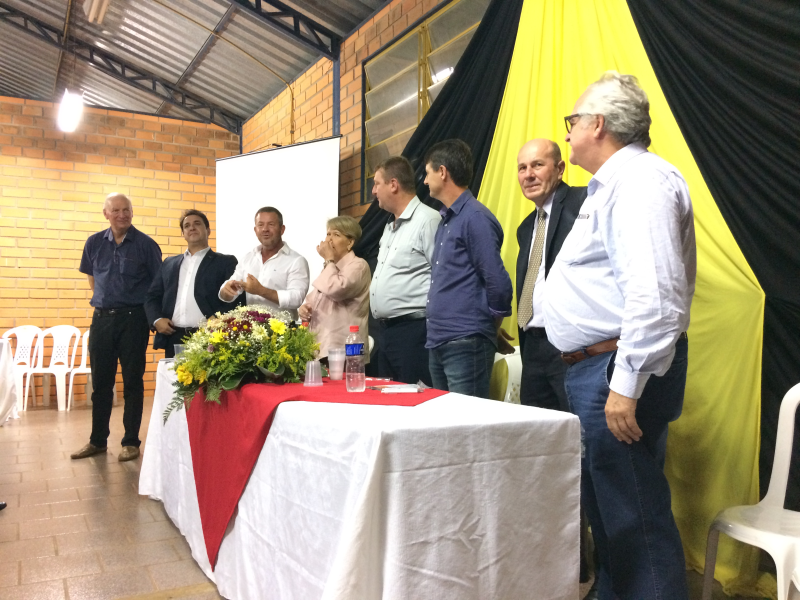 Amaja elege e empossa nova diretoria