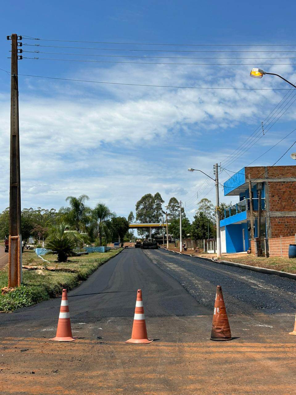 CONCLUSÃO DO ASFALTAMENTO DA RUA VICENTE DORNELES