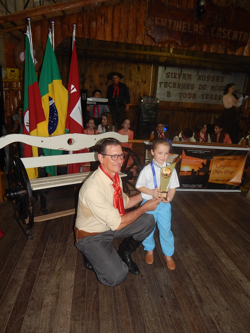 FESTIVAL ESTUDANTIL DA MÚSICA E POESIA GAÚCHA "ORGULHO DO MEU PAGO"