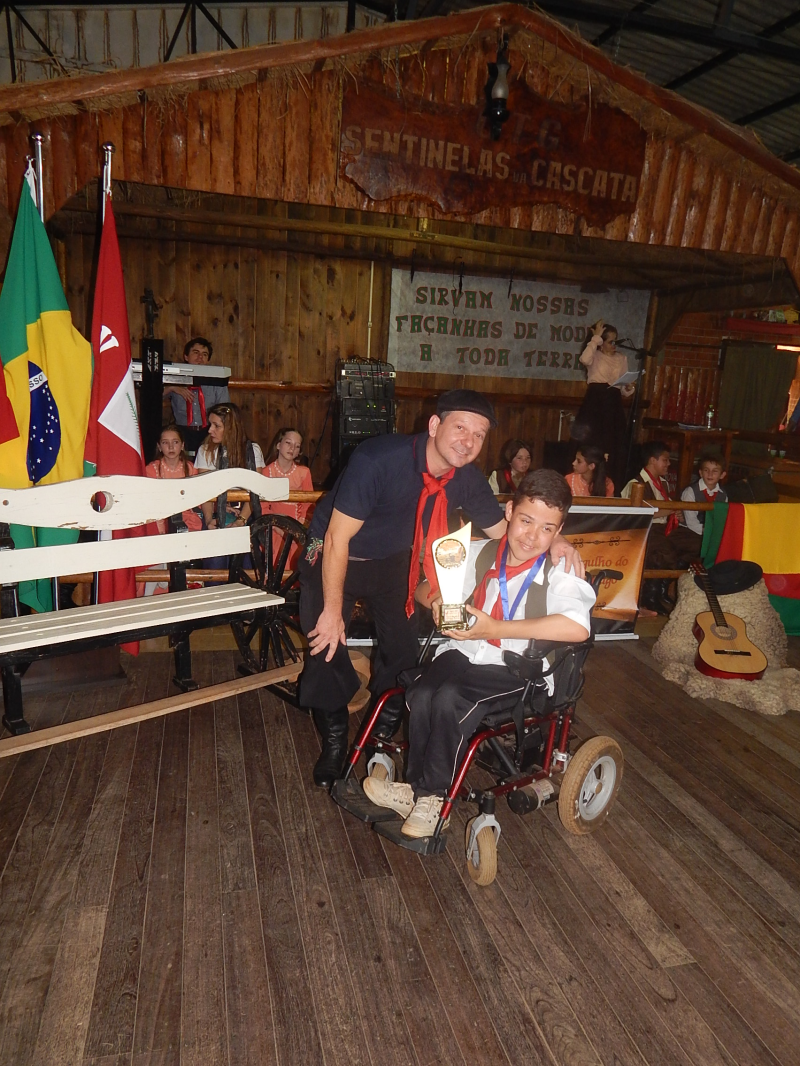 FESTIVAL ESTUDANTIL DA MÚSICA E POESIA GAÚCHA "ORGULHO DO MEU PAGO"