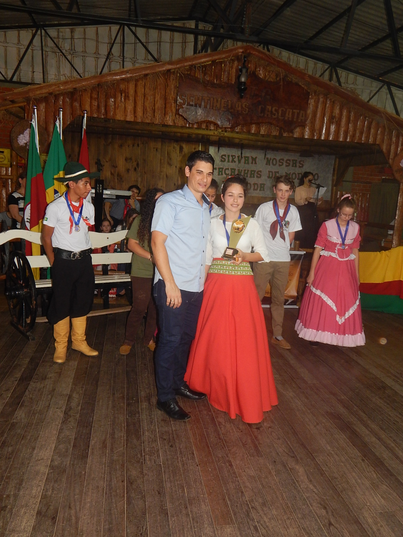 FESTIVAL ESTUDANTIL DA MÚSICA E POESIA GAÚCHA "ORGULHO DO MEU PAGO"