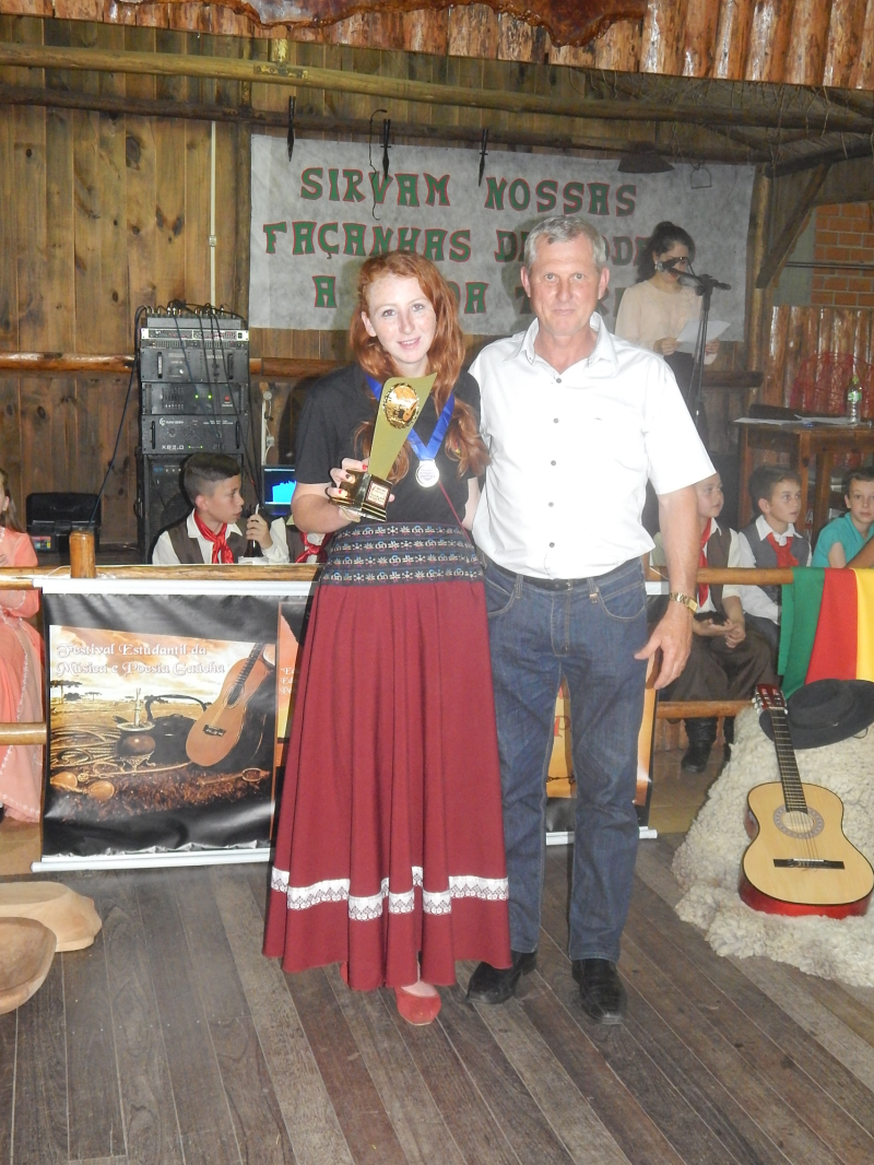 FESTIVAL ESTUDANTIL DA MÚSICA E POESIA GAÚCHA "ORGULHO DO MEU PAGO"